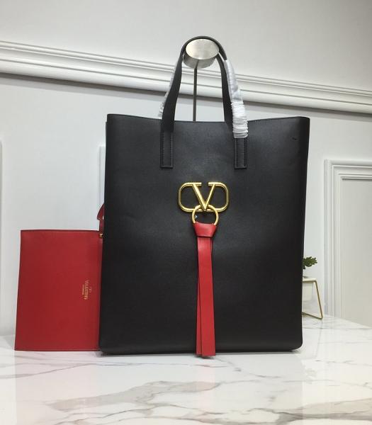 Valentino Garavani Garavani N/S Vring Golden Buckle Black Calfskin Leather Shopping Bag
