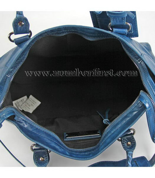 Balenciaga Giant City Handbag in Middle Blue Oil Leather-5