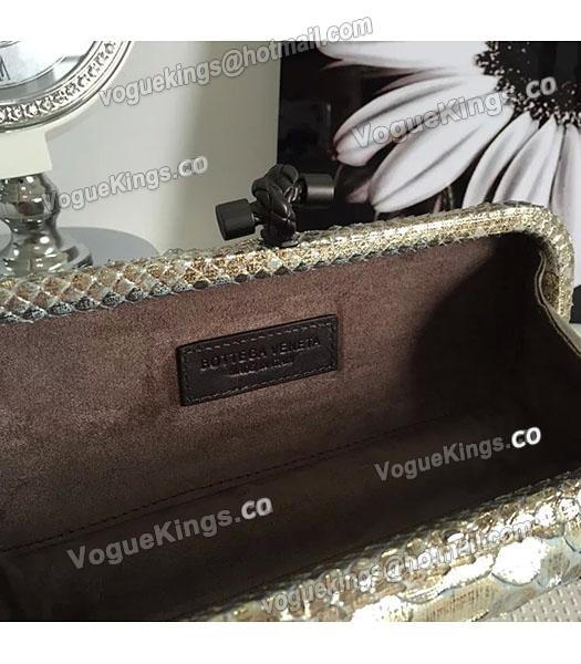 Bottega Veneta 25cm Knot Snake Veins Leather Clutch Bag Light Gold-5
