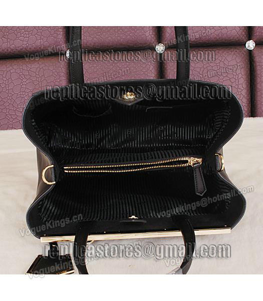 Fendi Embossed Original Cross Veins Leather Handbag 8935 In Black-4