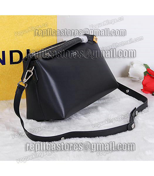Fendi Top-quality Shoulder Bag 9031 In Black Leather-1