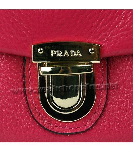 Prada Single Strap Samll Flap Bag in Red Leather-4