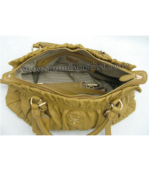 Prada Soft Gauffre Handbag in Apricot Leather-5
