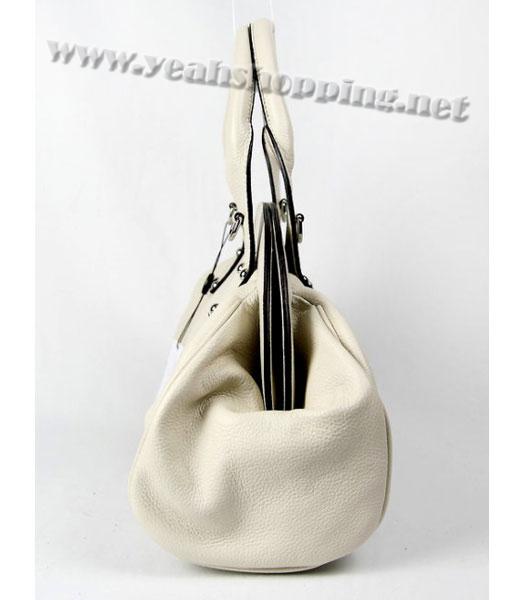 Prada Tote Handbag in Offwhite Leather-3