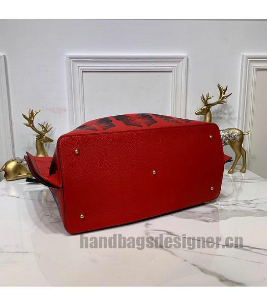 Valentino VLOGO Garavani Escape Red Original Calfskin Shopping Bag-7